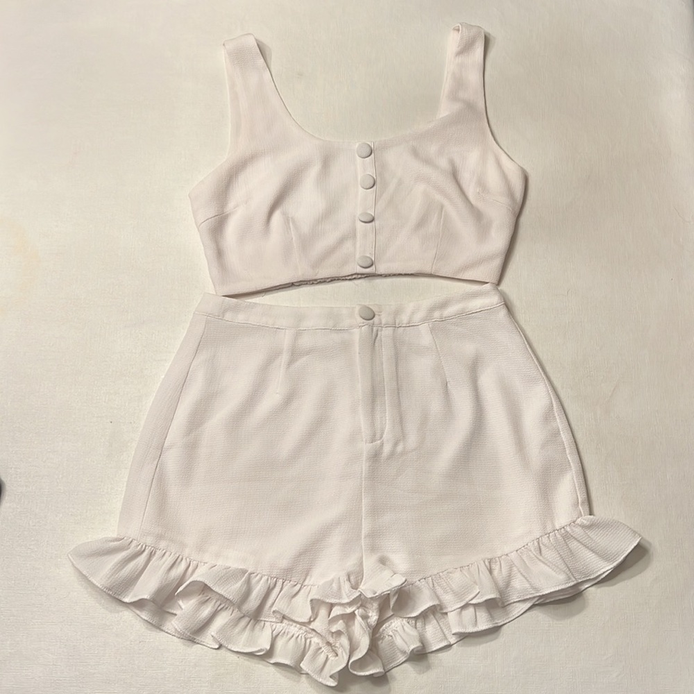 Superdown White Ruffle Short Set - Picture 8 of 13